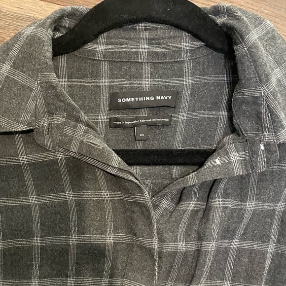 Something Navy flannel top - Picture 4 of 4